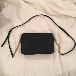 Michael Kors Jet Set Travel Crossbody